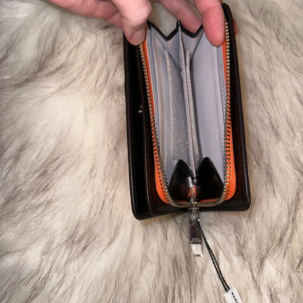 NWT Marc Jacobs wallet (medium) - Picture 8 of 11